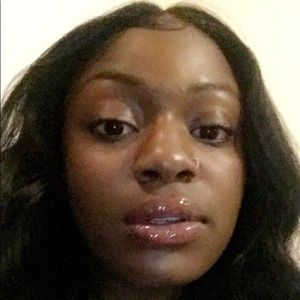 Meet your Posher, Breasia